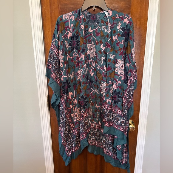 Time and Tru Other - Time and Tru Teal Floral Kimono